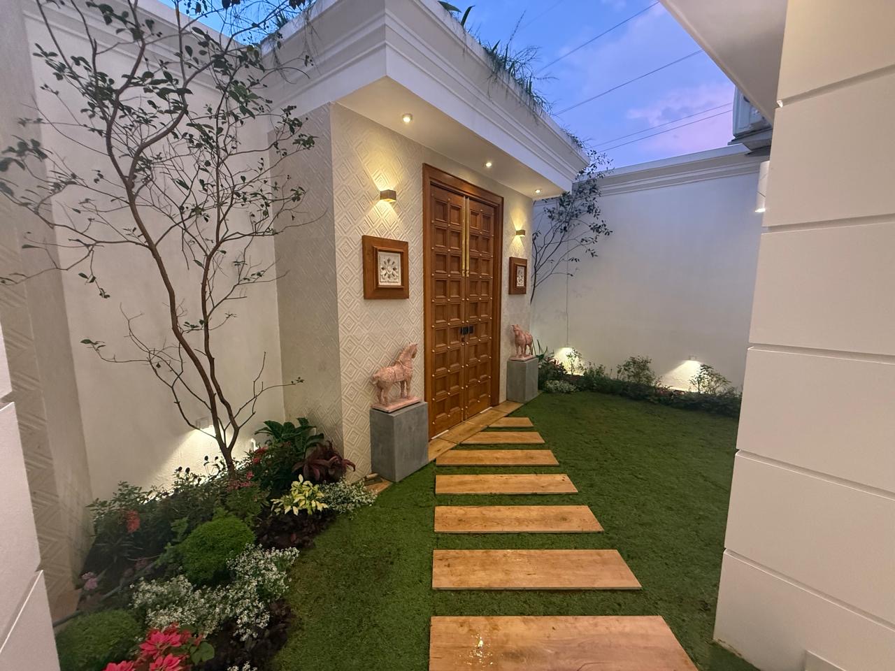 Luxury Home For Sale in Battaramulla