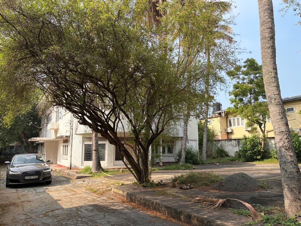 Land For Sale In Colombo 4