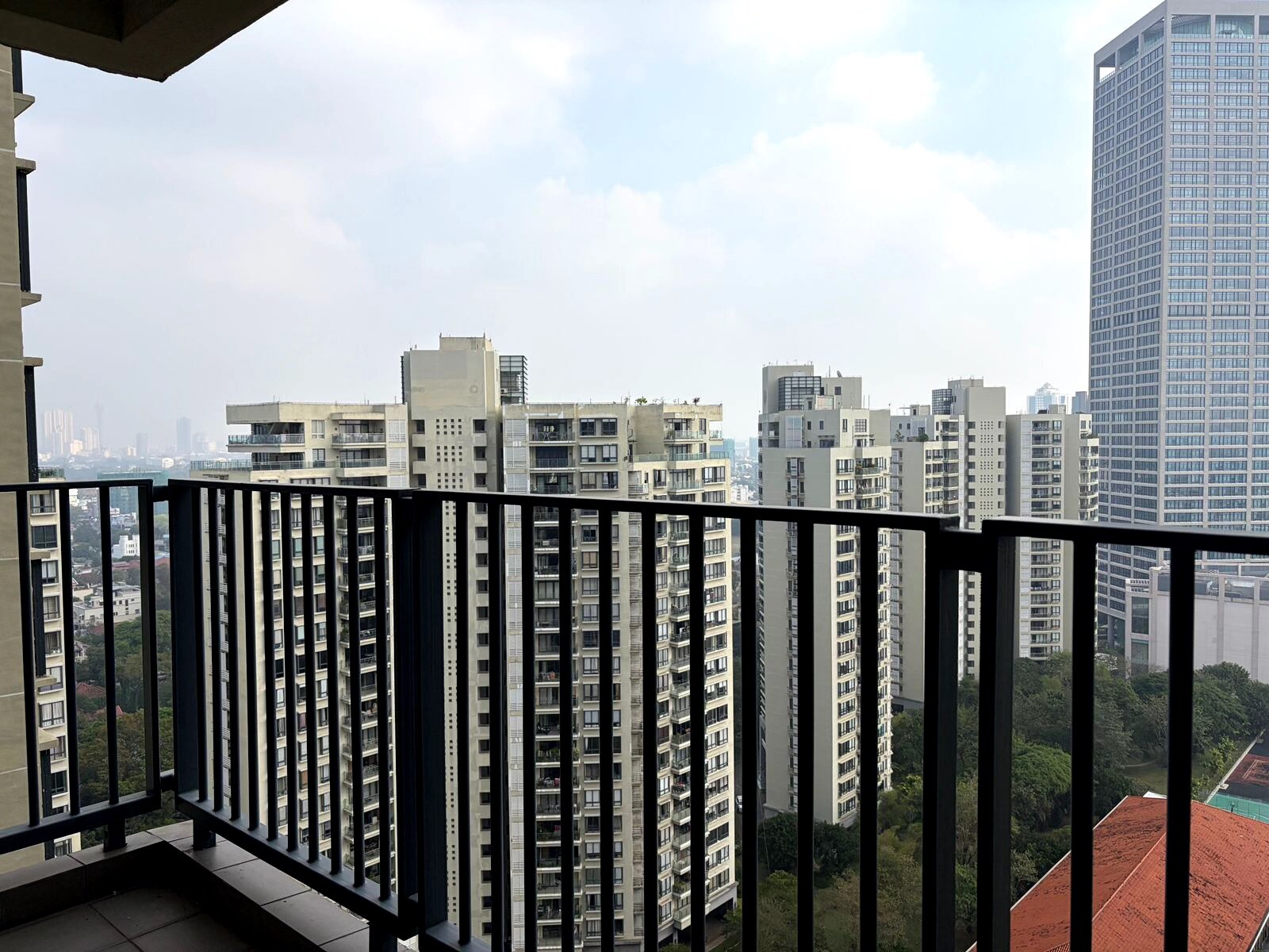 Brand New Apartment For Sale In Havelock City