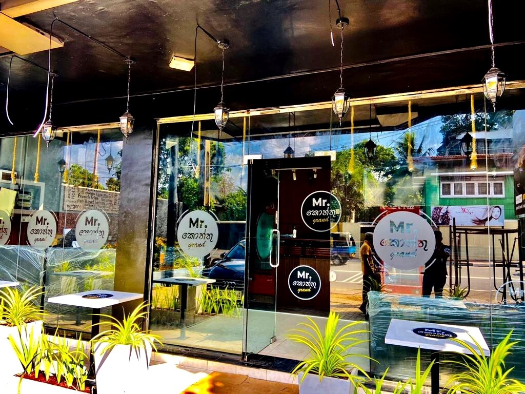 3 Storey Building For Sale In Battaramulla